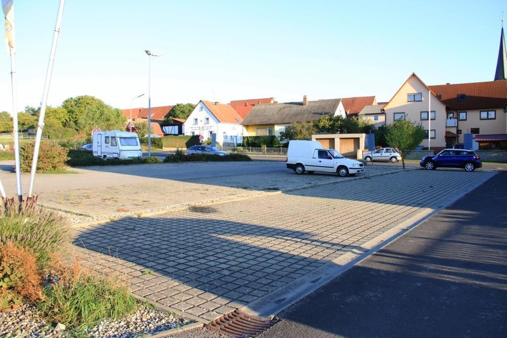 Landgasthof Frankentor Wasserlosen Zewnętrze zdjęcie